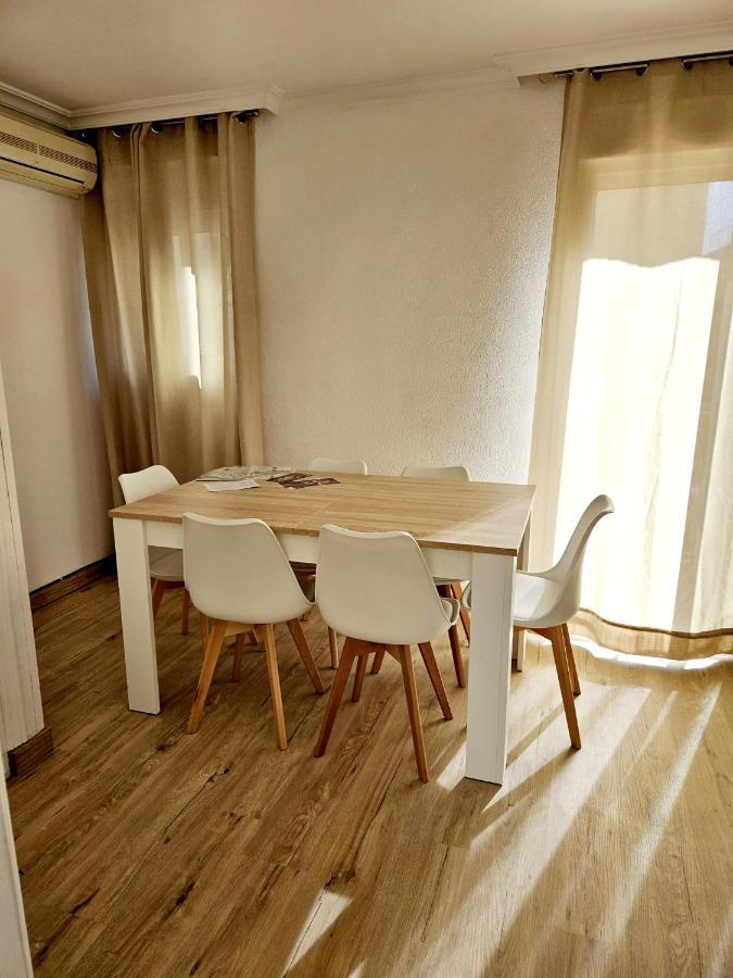 Apartamento Familiar En Triana เซบีญา ภายนอก รูปภาพ