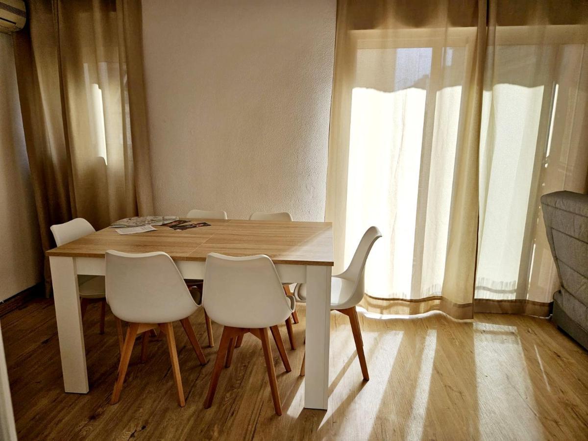 Apartamento Familiar En Triana เซบีญา ภายนอก รูปภาพ
