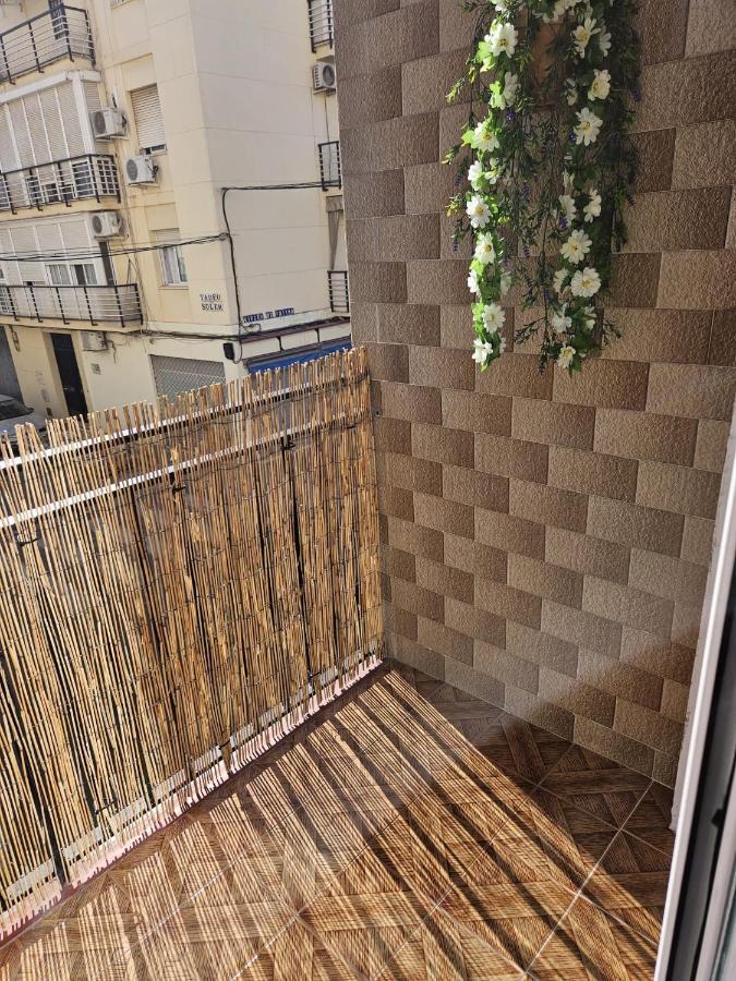 Apartamento Familiar En Triana เซบีญา ภายนอก รูปภาพ